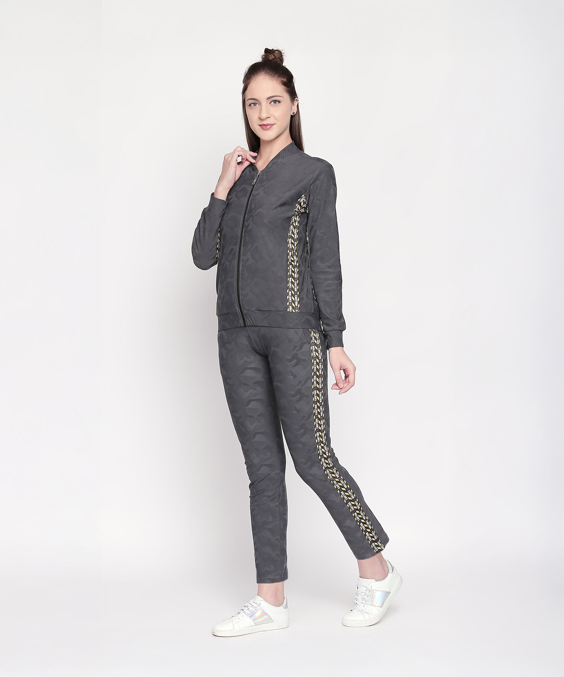 Active Wear Printed Jacket in Grey