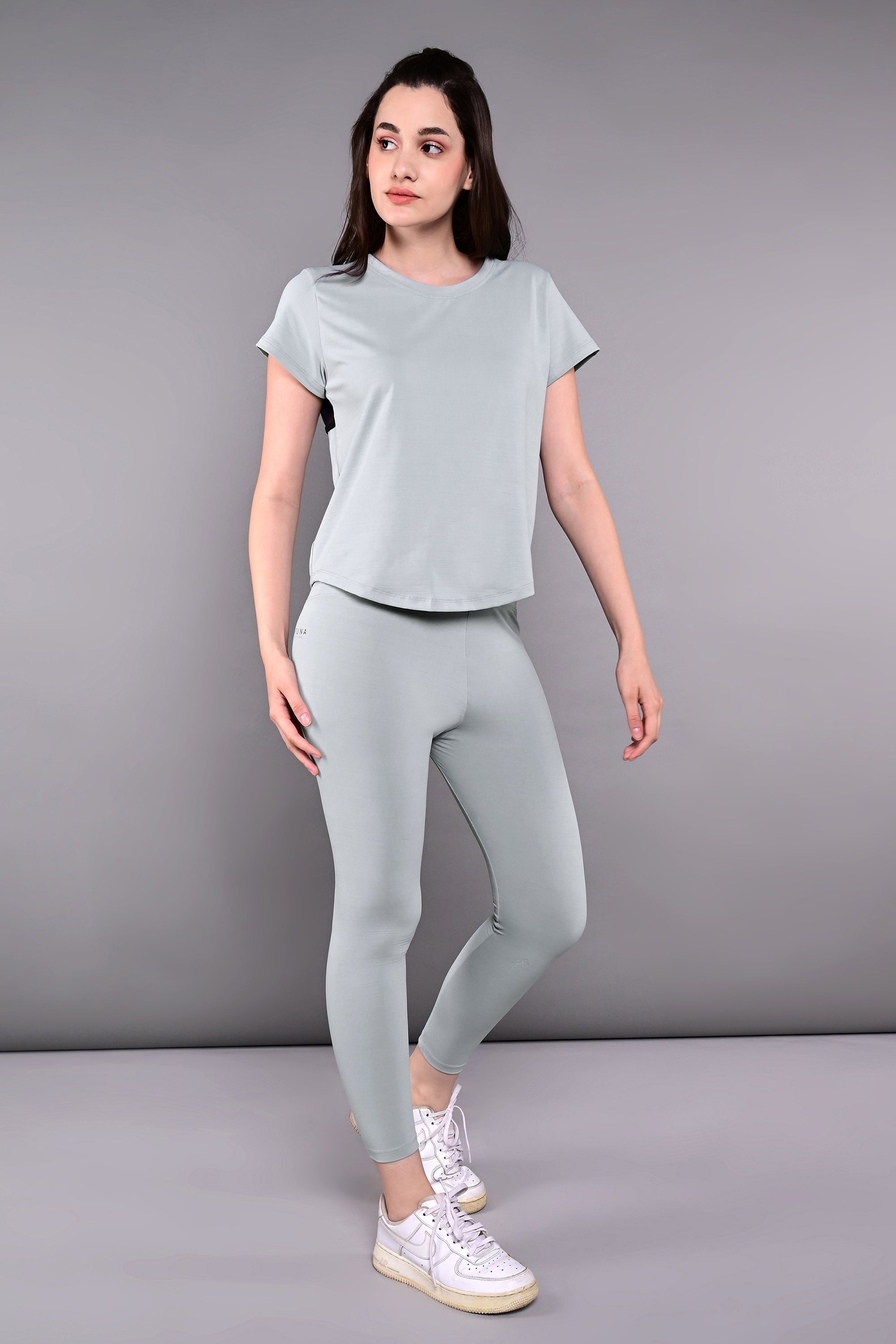 Dynamic Grey Performance Set