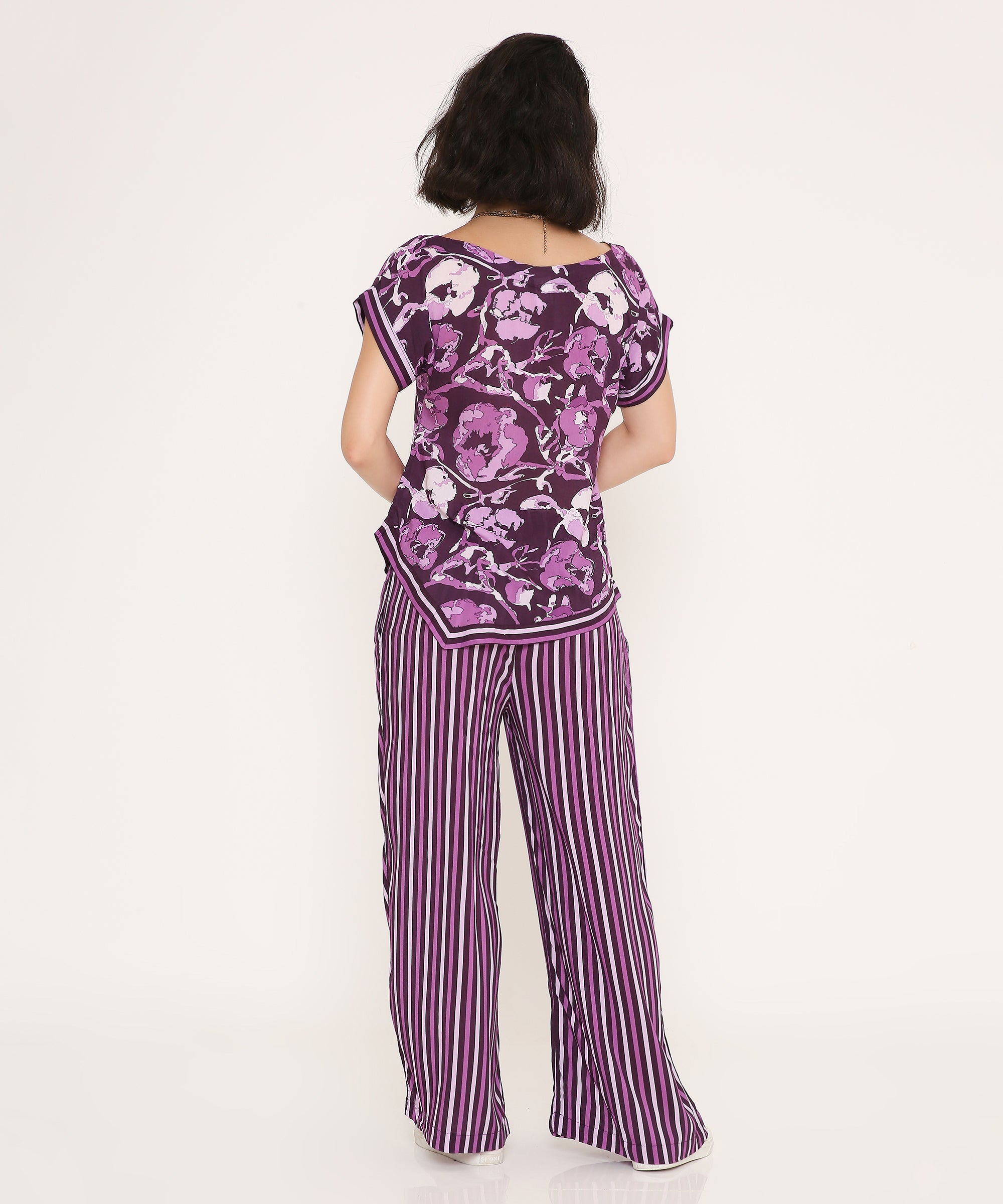 Orchid Overtones Lounge Set